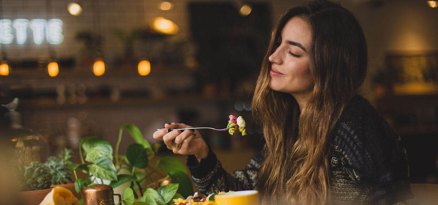 25 listopada 2025 - Mysli dnia autorstwa Omraama Mikhaela Aivanhova prezentowane przez Prosvete. Codzienne mysli sa równiez dostepne w formie ksiazki.